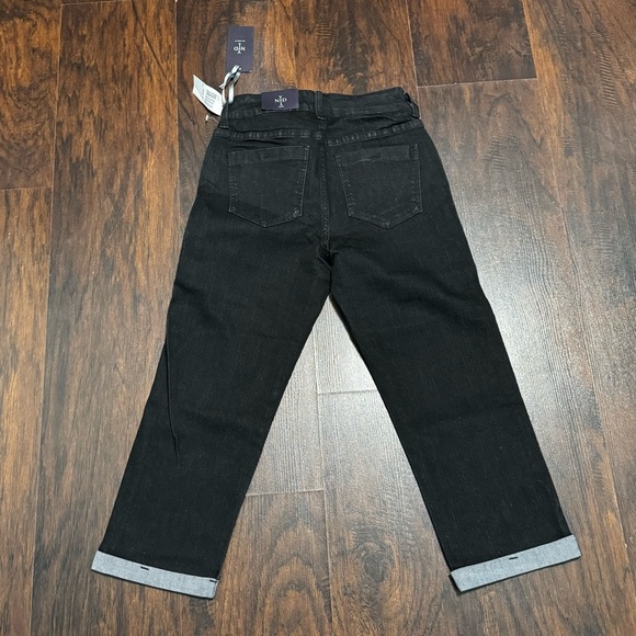NYDJ Not Your Daughter’s Jeans Crop Pants Stretch Denim Black Capri size 0 NWT - Picture 9 of 10